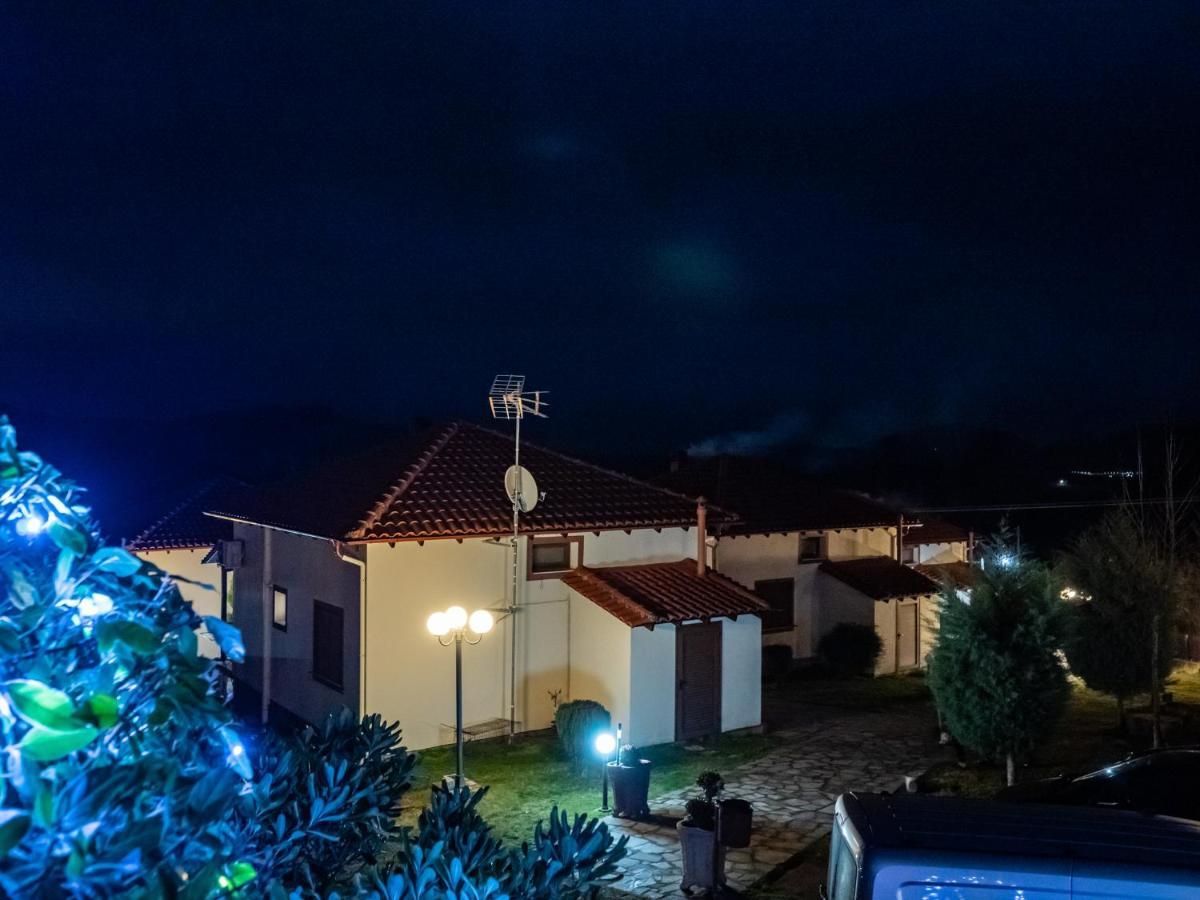 Karyon Apartments Kariofiton Bagian luar foto