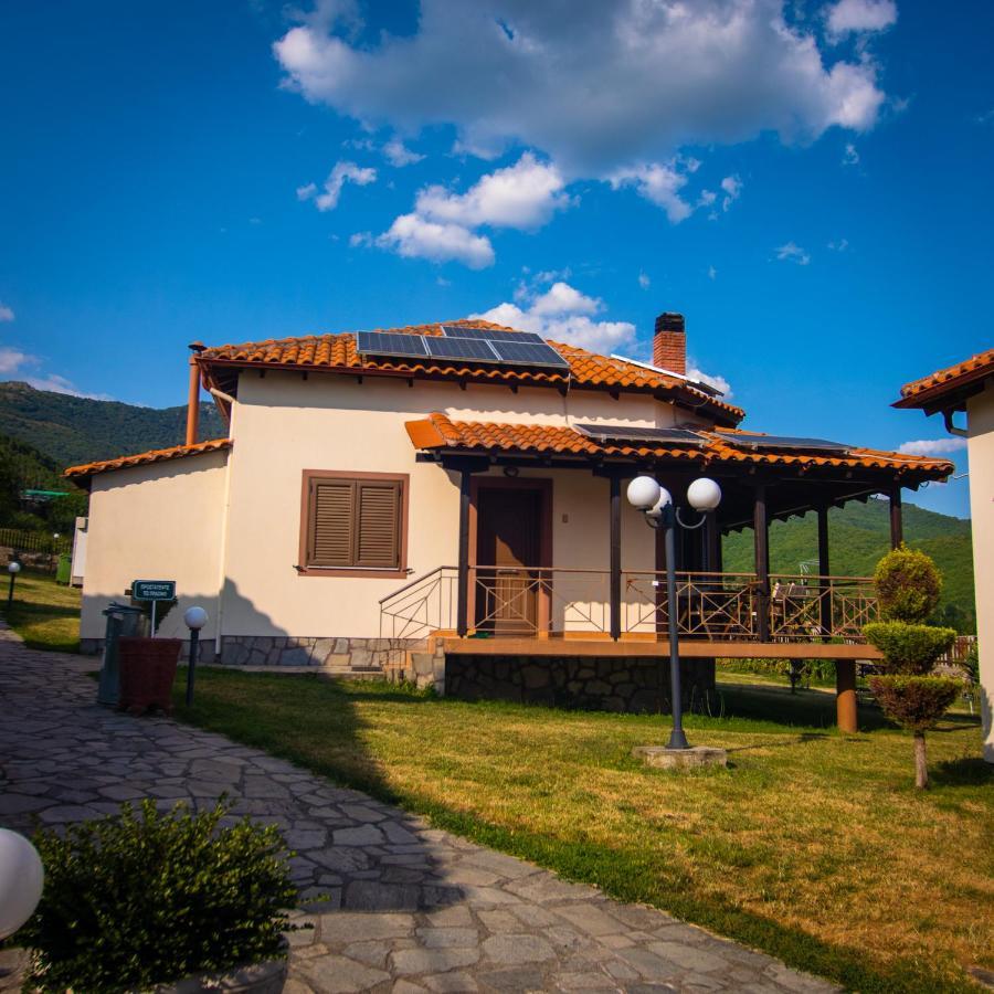 Karyon Apartments Kariofiton Bagian luar foto