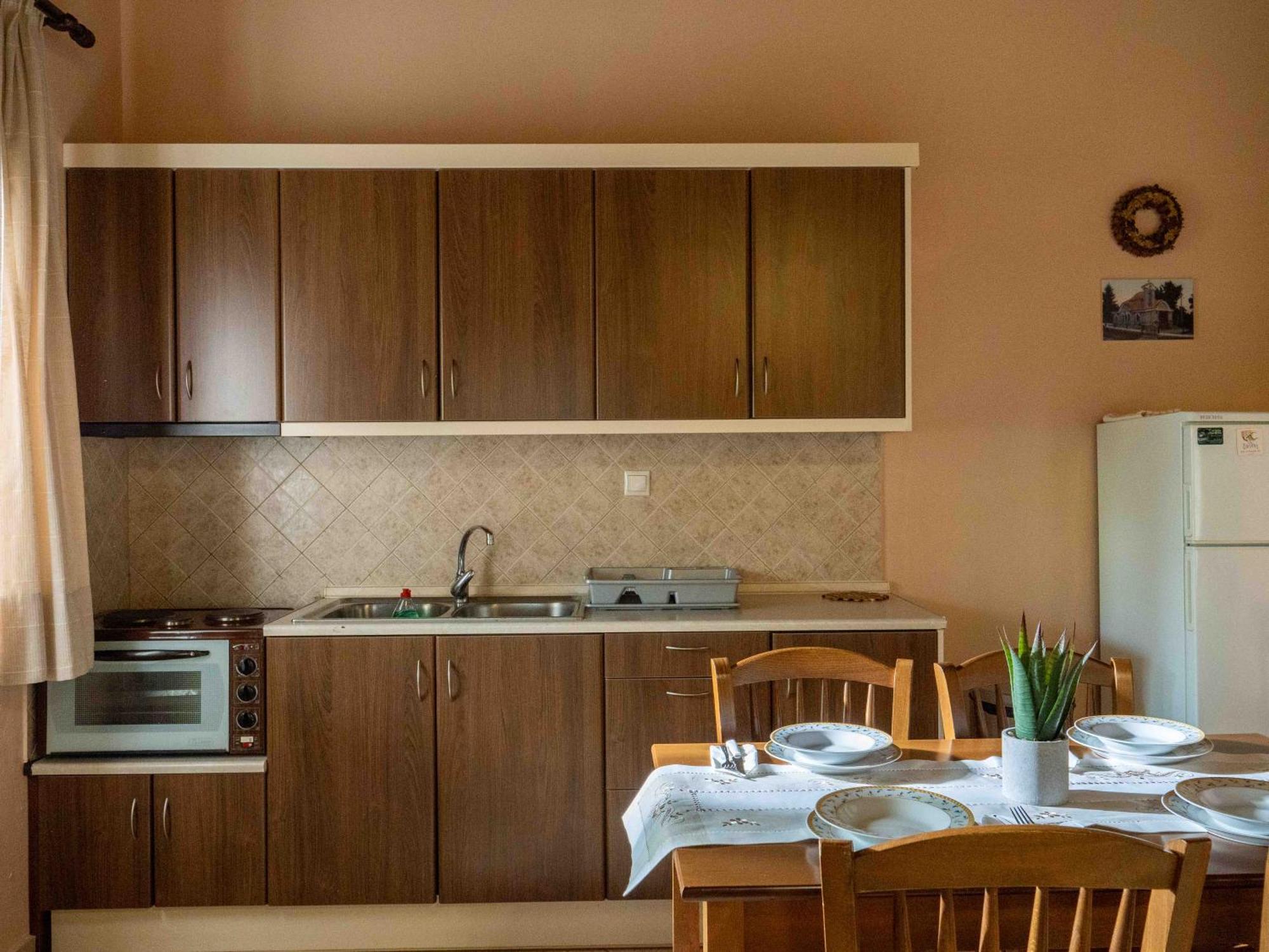 Karyon Apartments Kariofiton Bagian luar foto