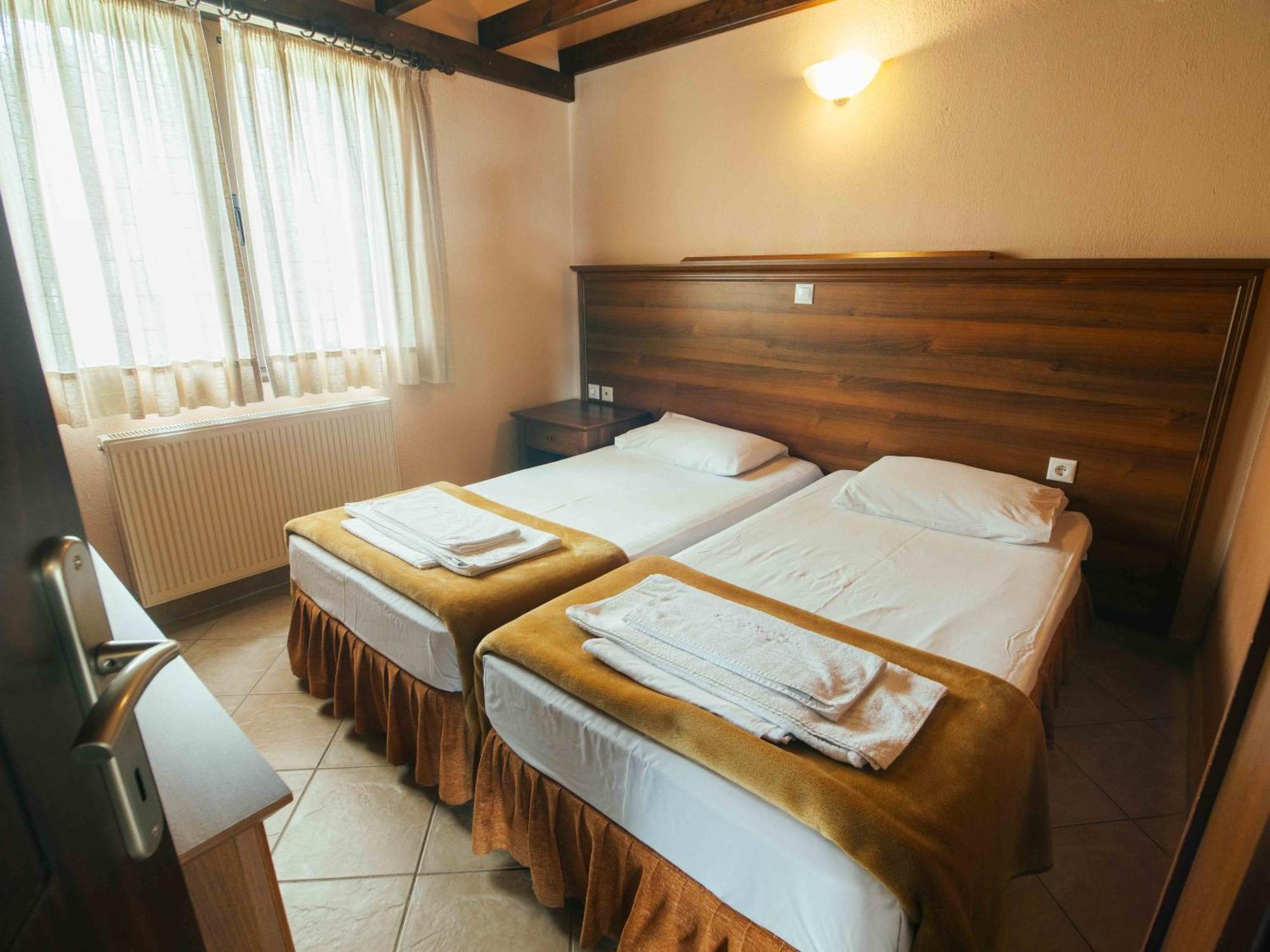 Karyon Apartments Kariofiton Bagian luar foto