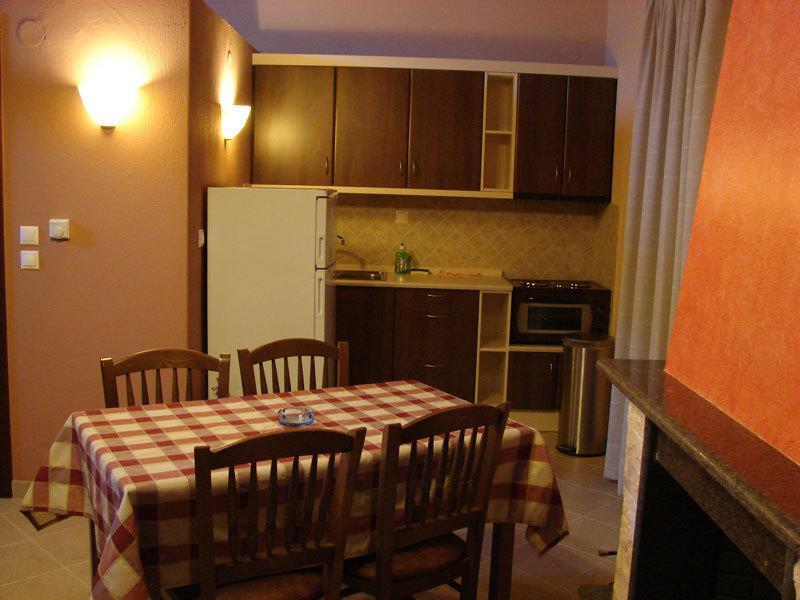 Karyon Apartments Kariofiton Bagian luar foto